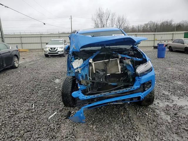 2019 Toyota Tacoma - Image 10