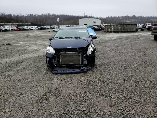 2014 Toyota Prius - Image 13