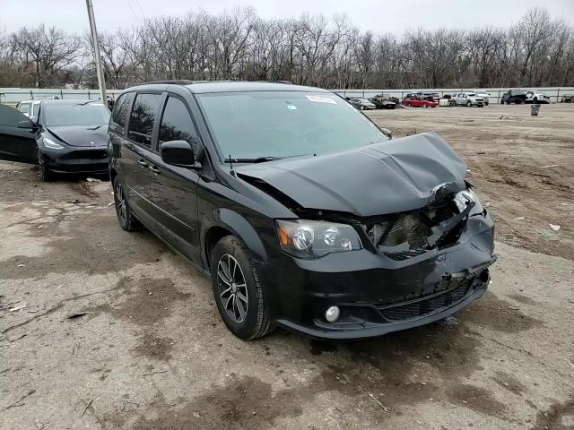 2016 Dodge Caravan - Image 12