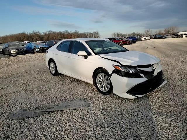 2018 Toyota Camry - Image 13