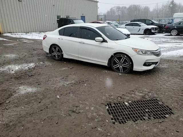 2017 Honda Accord - Image 13