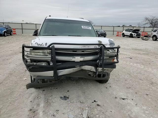2003 Chevrolet Tahoe - Image 11