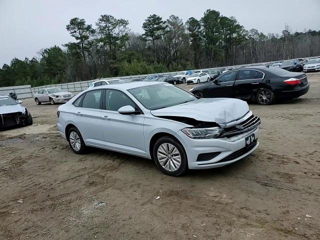 2019 Volkswagen Jetta - Image 11
