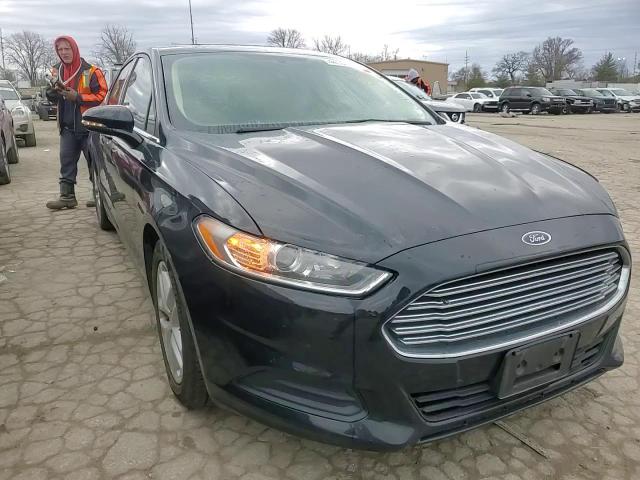 2016 Ford Fusion - Image 11