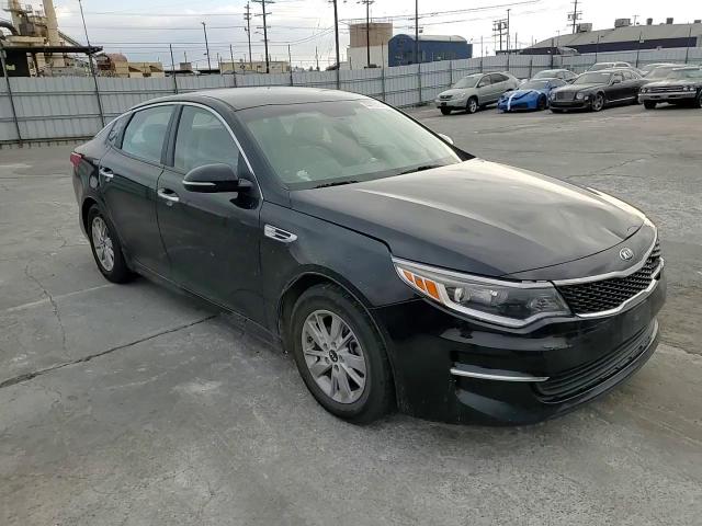 2017 Kia Optima - Image 11