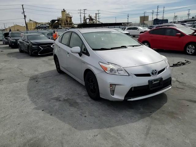 2014 Toyota Prius - Image 10
