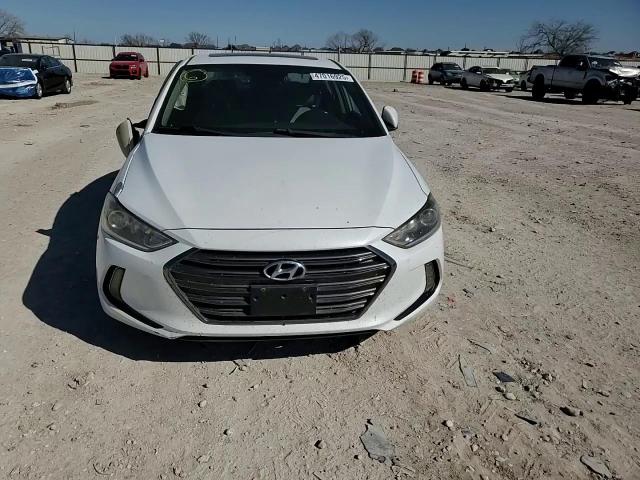 2017 Hyundai Elantra - Image 11