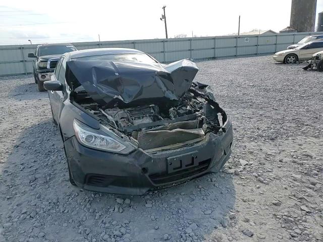 2018 Nissan Altima - Image 11
