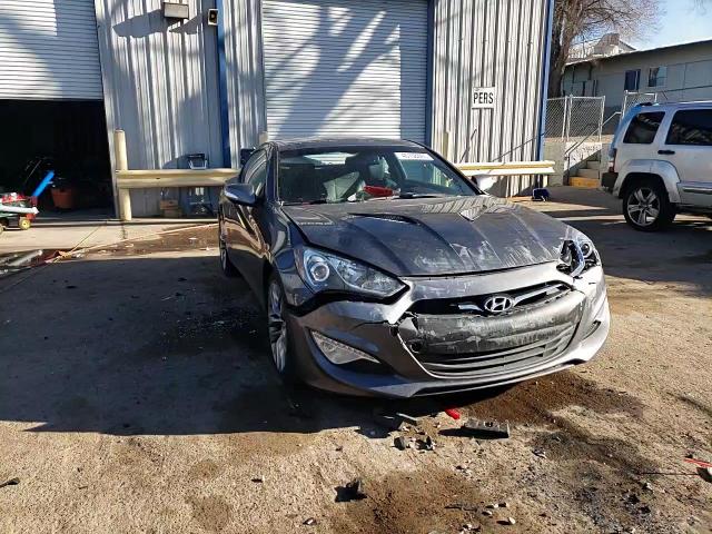 2016 Hyundai Genesis - Image 11