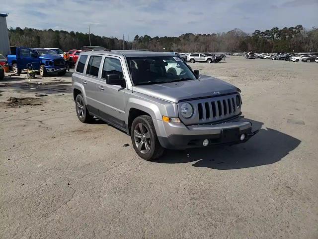 2015 Jeep Liberty (Patriot) - Image 14