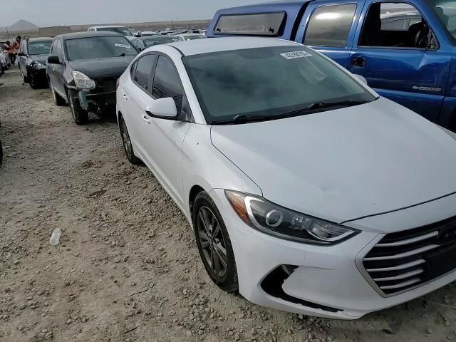 2018 Hyundai Elantra - Image 11