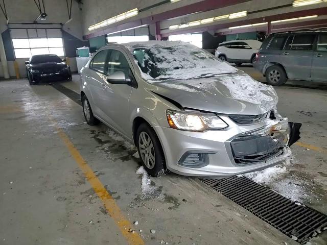 2018 Chevrolet Sonic - Image 10