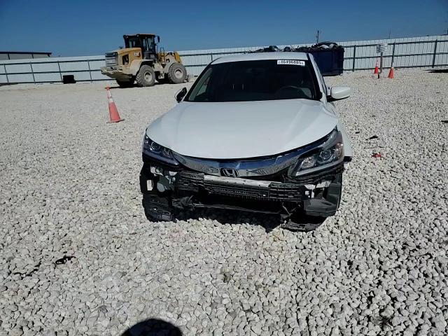 2017 Honda Accord - Image 11