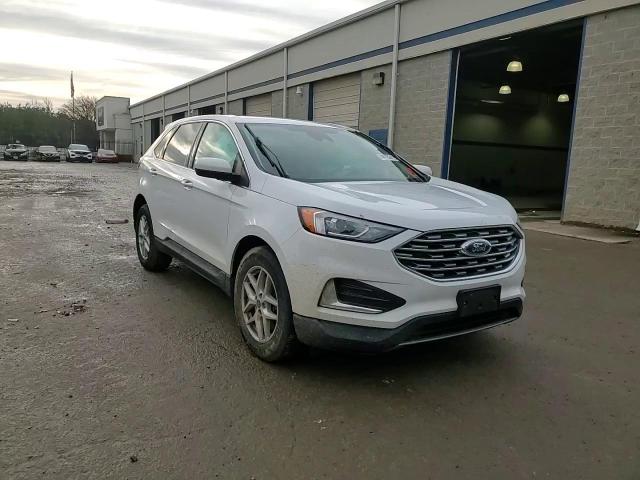 2022 Ford Edge - Image 12