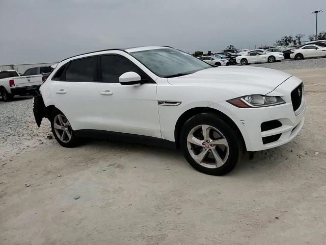 2017 Jaguar F-Pace - Image 11