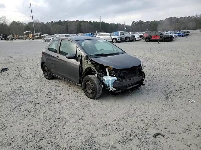 2015 Toyota Yaris - Image 13