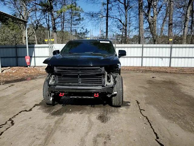 2023 Chevrolet Suburban - Image 15