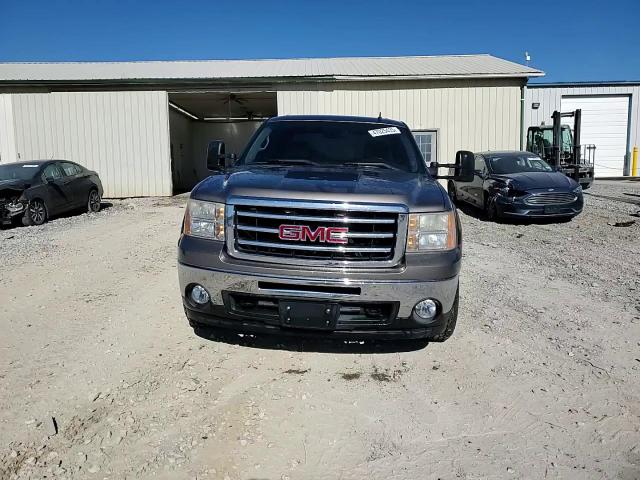 2012 GMC Sierra - Image 13