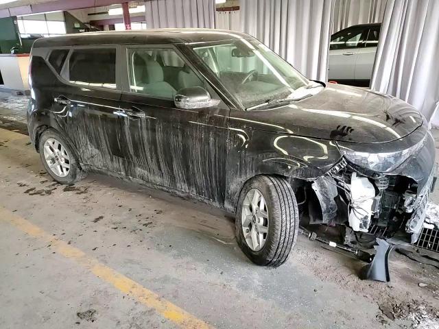 2023 Kia Soul - Image 12