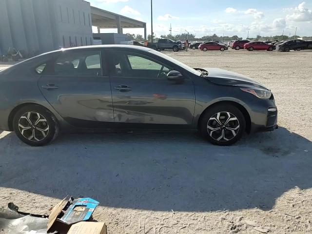 2019 Kia Forte - Image 11