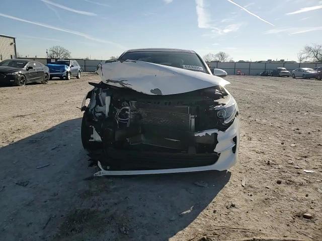 2016 Kia Optima - Image 10