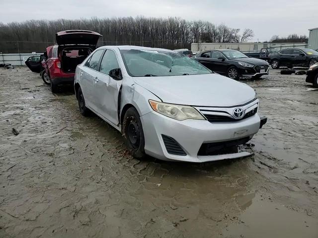 2013 Toyota Camry - Image 11