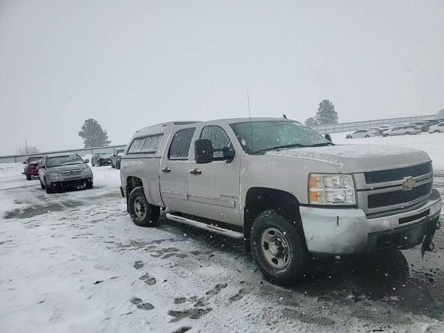 2009 Chevrolet Silverado - Image 11