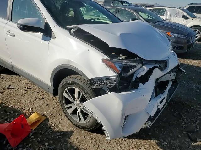 2017 Toyota RAV 4 - Image 11