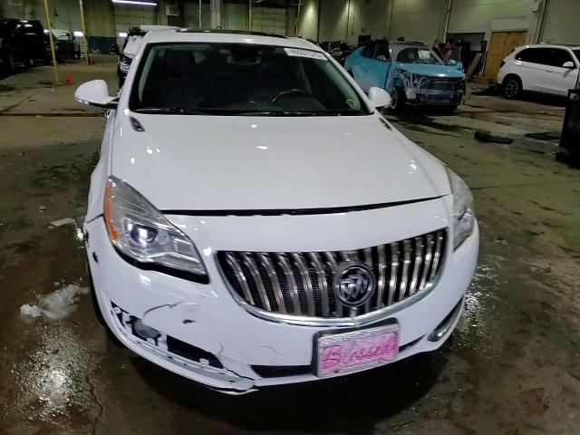 2015 Buick Regal - Image 13