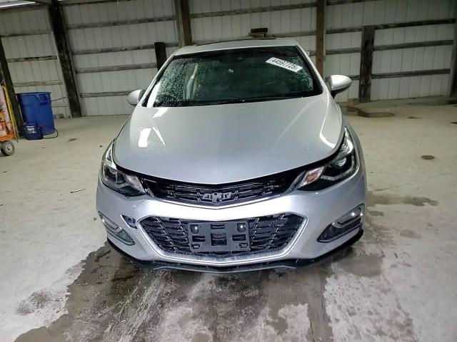 2017 Chevrolet Cruze - Image 10