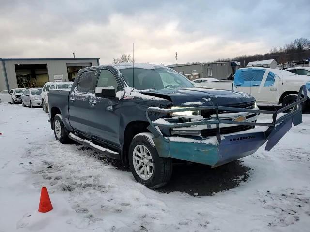 2021 Chevrolet Silverado - Image 13