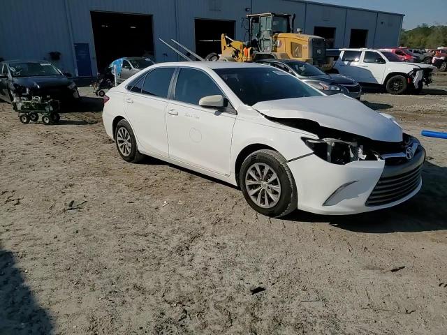 2016 Toyota Camry - Image 10