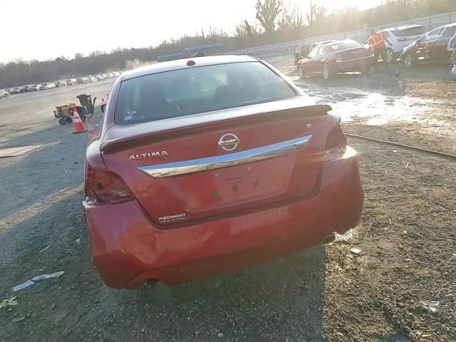 2015 Nissan Altima - Image 14