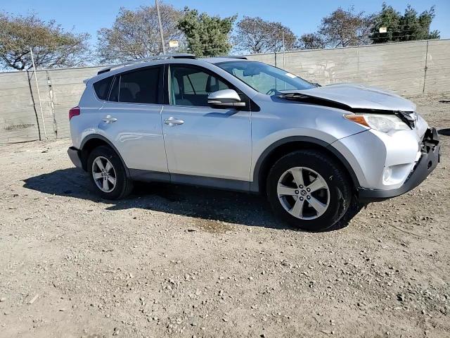 2015 Toyota RAV 4 - Image 12
