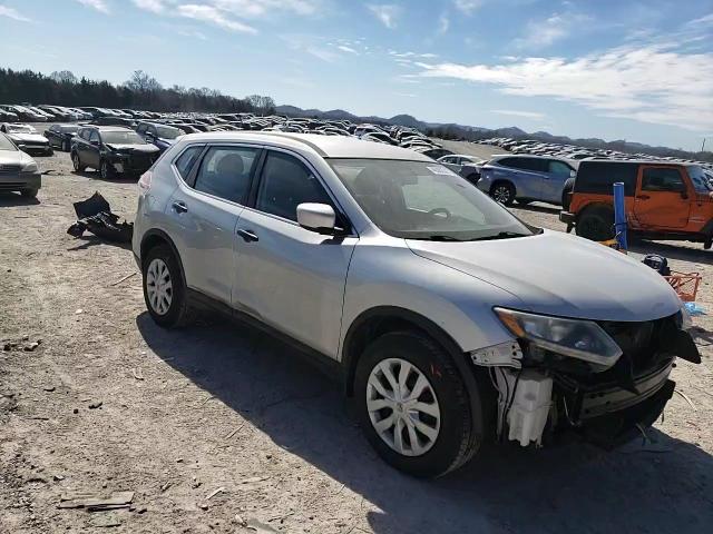 2016 Nissan Rogue - Image 11