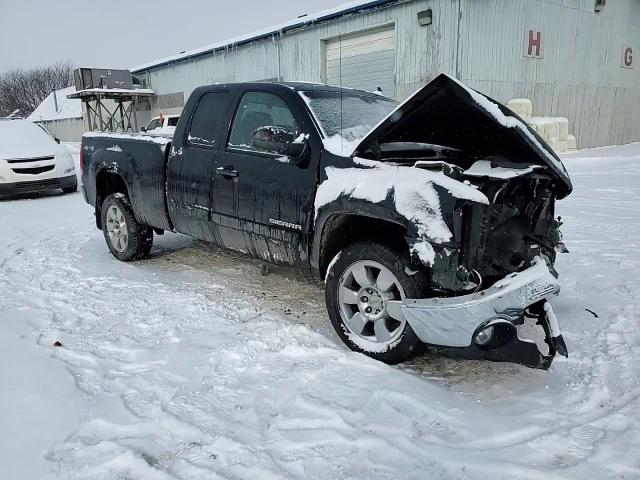 2011 GMC Sierra - Image 10