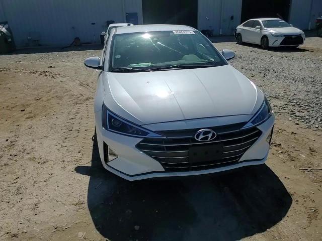 2020 Hyundai Elantra - Image 11