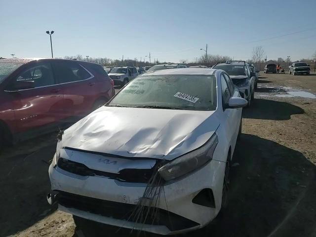 2024 Kia Forte - Image 10