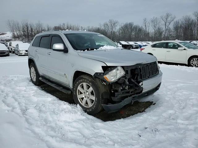 2011 Jeep Grand Cherokee - Image 12