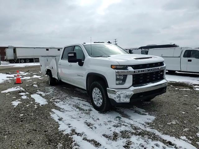 2020 Chevrolet Silverado - Image 10