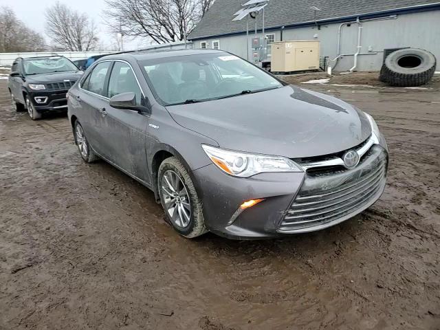 2017 Toyota Camry - Image 11