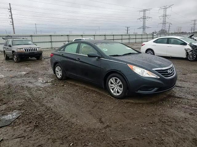 2011 Hyundai Sonata - Image 11