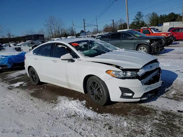 2019 Ford Fusion - Image 10