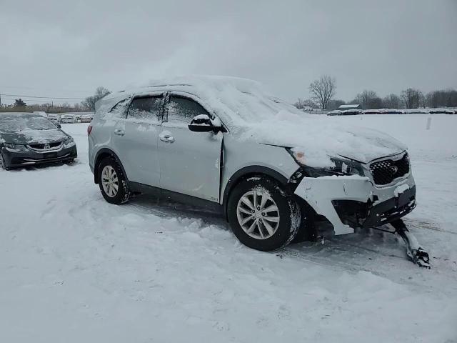 2016 Kia Sorento - Image 11