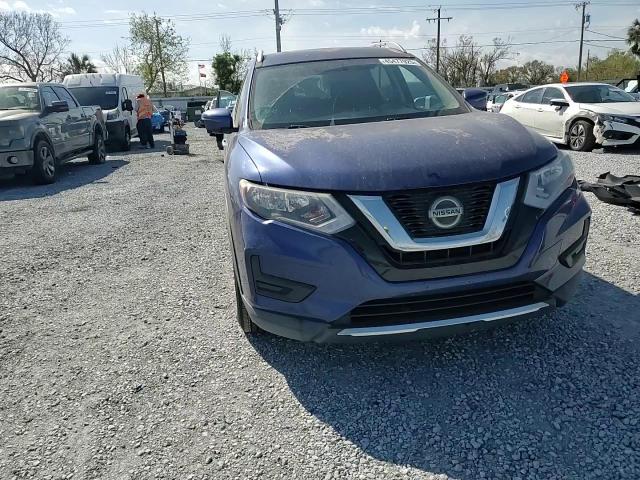 2018 Nissan Rogue - Image 11
