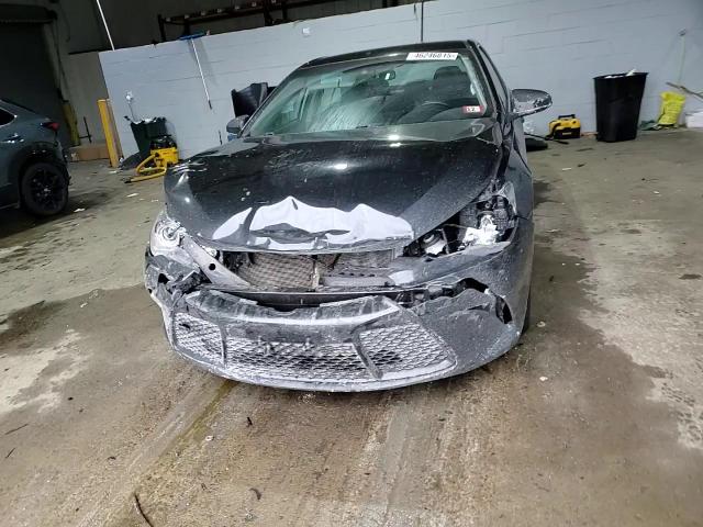 2016 Toyota Camry - Image 10