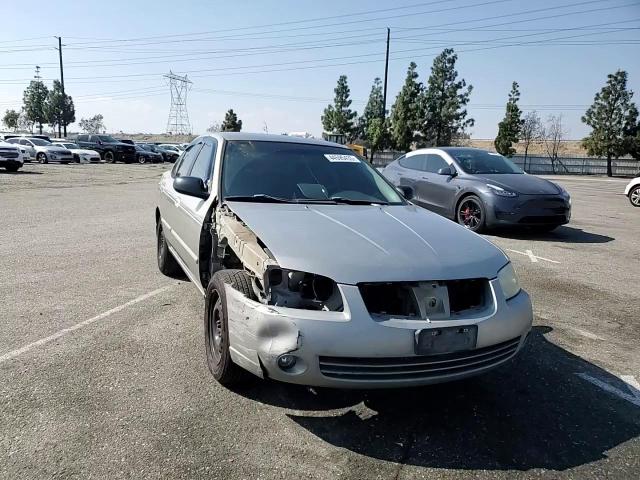 2005 Nissan Sentra - Image 11