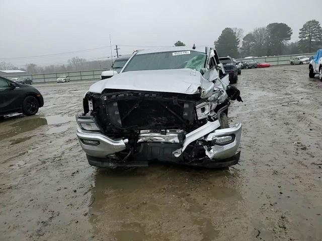 2016 GMC Sierra - Image 11