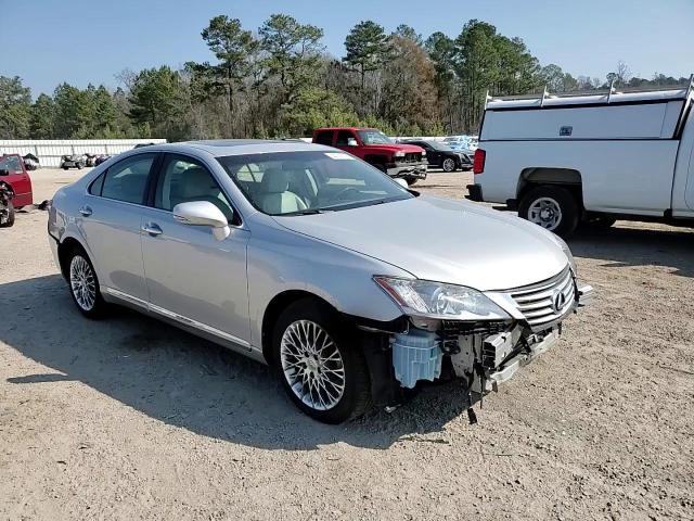 2010 Lexus ES - Image 11
