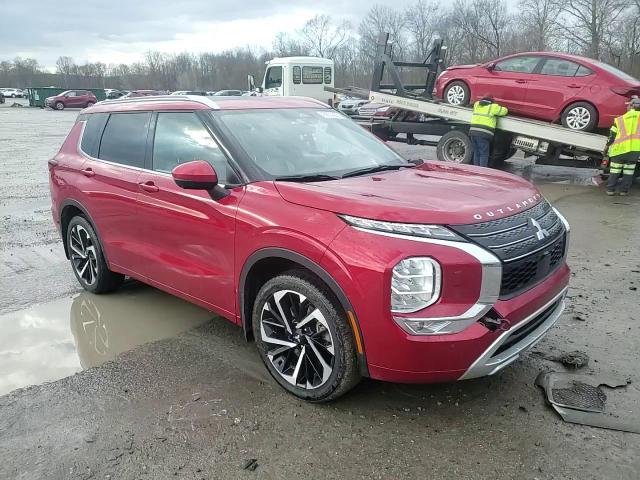 2024 Mitsubishi Outlander - Image 15